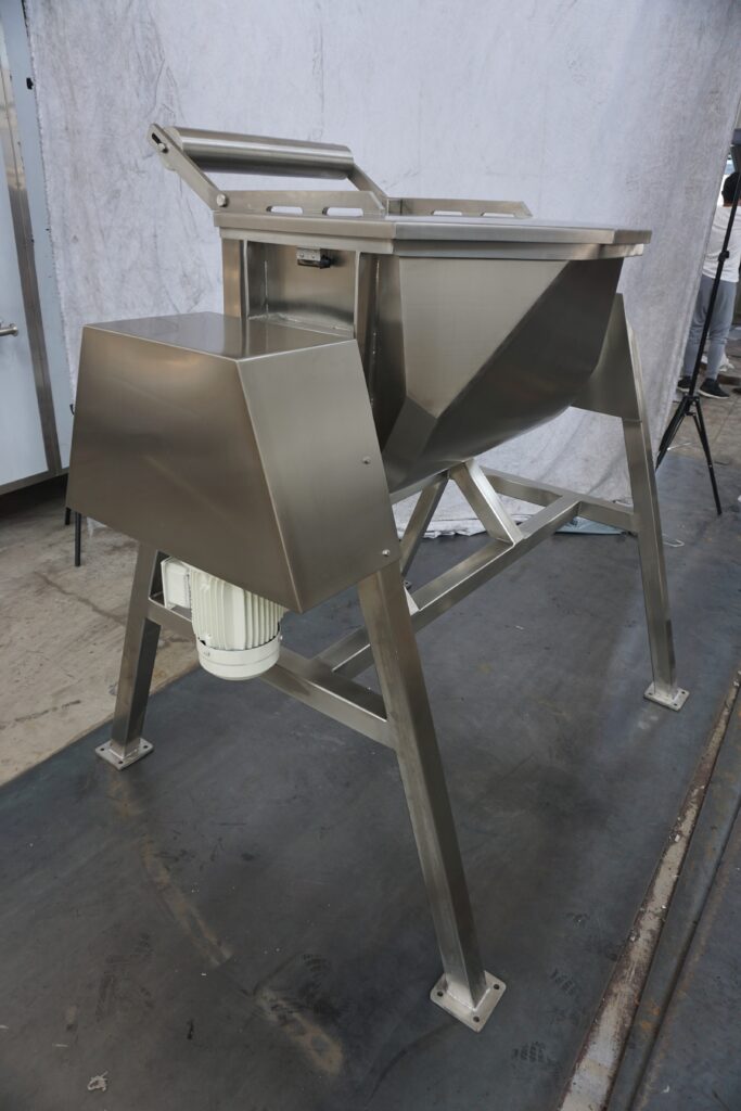 DSC01279 - Industrial Mixers